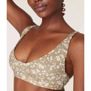 Andie NWT The Tahiti Top In Ditsy Floral Olive Size XS Comforrt Beach Resort